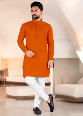 G7 FASHION Men Solid Straight Kurta(Orange)