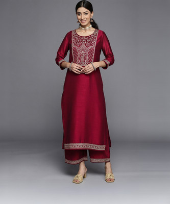 LIBAS Women Embellished Straight Kurta(Maroon)