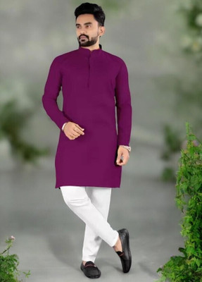 HouseOfCommon Men Solid Straight Kurta(Purple)