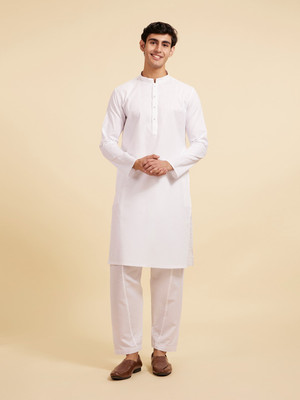 DIWAS by Manyavar Men Solid Straight Kurta(White)