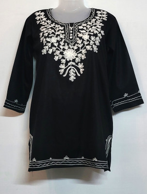 Bare Fangs Women Solid Straight Kurta(Black, White)