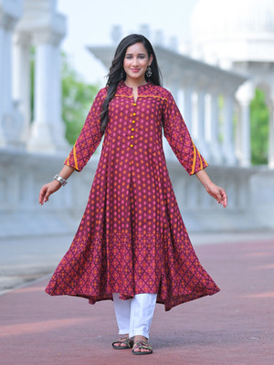 AKIKO Women Floral Print Anarkali Kurta(Maroon)