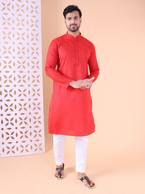 Aurik Men Striped Straight Kurta(Maroon)