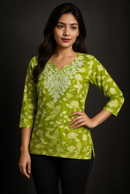 CornHubb.in Women Embroidered Straight Kurta(Red)