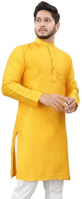 Vruta Trends Men Checkered A-line Kurta(Yellow)