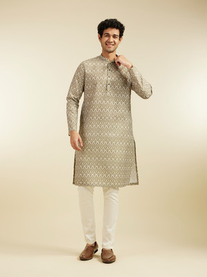 DIWAS by Manyavar Men Printed Straight Kurta(Green)
