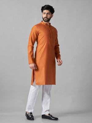 JUGG JUGG JEEYO Men Self Design Straight Kurta(Brown)