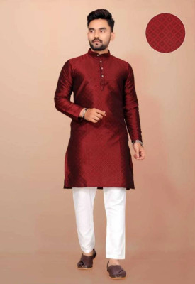 Adee Men Self Design Straight Kurta(Maroon)