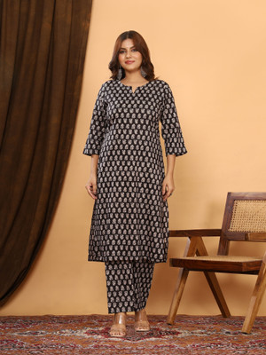 maitry Women Printed Straight Kurta(Black)