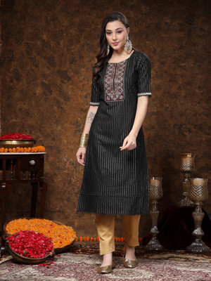 Stylum Women Printed Straight Kurta(Black)