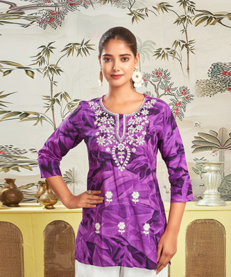 Samah Women Chikan Embroidery, Embellished, Dyed/Ombre, Self Design Straight Kurta(Purple)