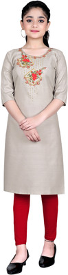 7 TIARA Girls Embroidered Straight Kurta(Grey)