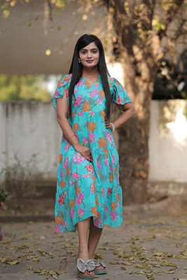 QUEUEE CREATION Women Floral Print A-line Kurta(Light Blue)
