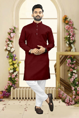 Shree Dutt Creation Men Solid Straight Kurta(Maroon)