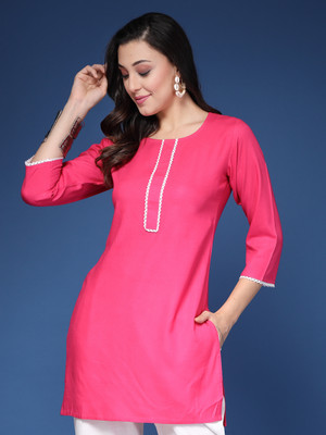 Anmi Solid Women Straight Kurta(Pink)