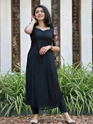 GreenVillage enterprise Women Embellished A-line Kurta(Black)