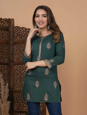 VILONI Women Printed Straight Kurta(Green)