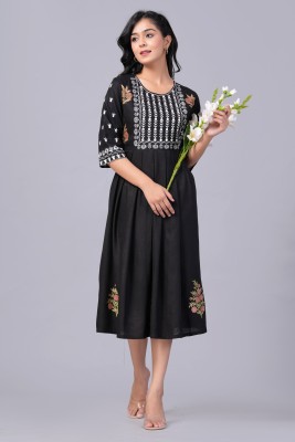 Wearaholic Women Embroidered Anarkali Kurta(Black, White)