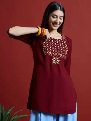 ANOUK Women Embroidered Straight Kurta(Maroon)