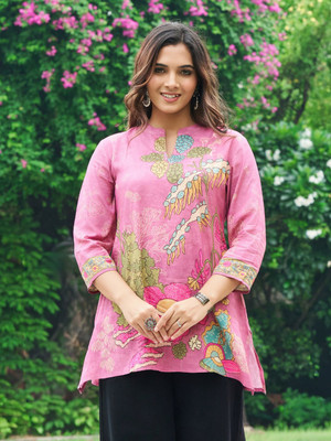 KAFTANIZE Women Floral Print Straight Kurta(Pink)