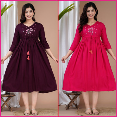 RANGRAIL Women Embroidered Anarkali Kurta(Maroon)