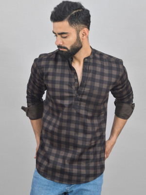 QuaClo Men Checkered Straight Kurta(Brown)