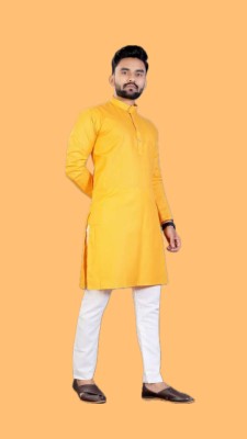 VINAARI Men Solid A-line Kurta(Yellow)