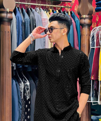 DIAMOND CLUSTER Men Embellished Straight Kurta(Black)