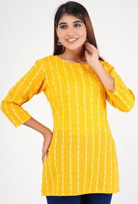 VRSS ENTERPRISES Women Printed Straight Kurta(Yellow)