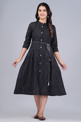 EMPIRE STYLE Women Self Design Flared Kurta(Black)