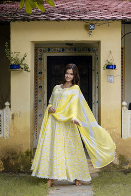 ANOUK Women Floral Print A-line Kurta(Yellow)