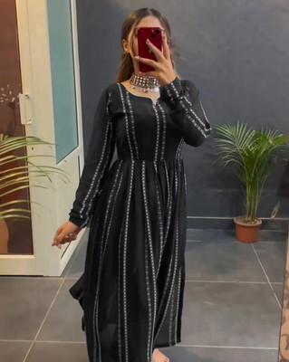 MAVEKRIZ Women Printed A-line Kurta(Black)
