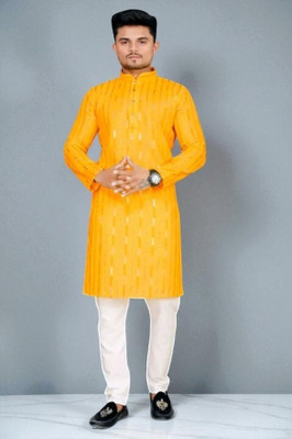 Tasva Trending Men Embroidered Straight Kurta(Black)