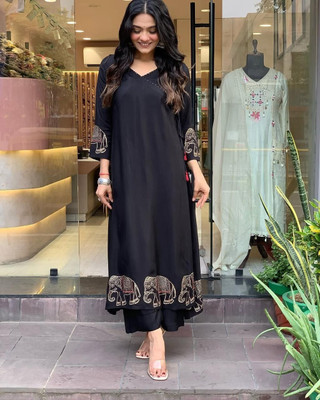 Talchidiya Women Embroidered Gown Kurta(Black)