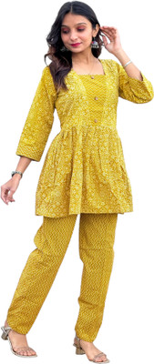 TAVAN Women Kurti Pant Set