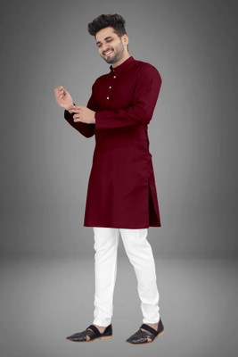 click n buy Men Solid Straight Kurta(Maroon)