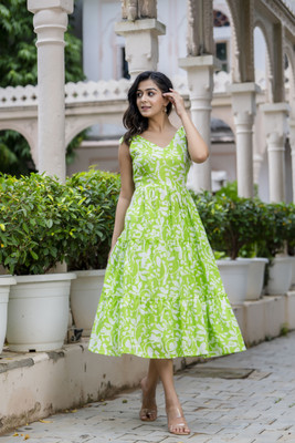 Lovelight Women Gathered Green Midi/Calf Length Dress