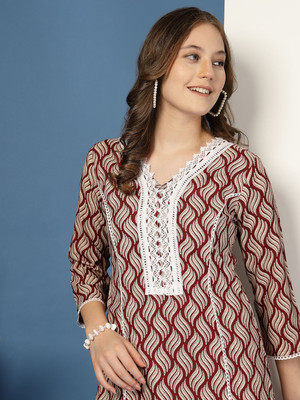 Daevish Women Floral Print Straight Kurta(Maroon)