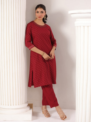 Span Women Embroidered Straight Kurta(Red)