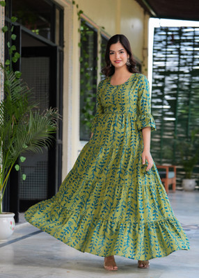 CHARVI CREATION Women Printed, Embroidered Flared Kurta(Green)