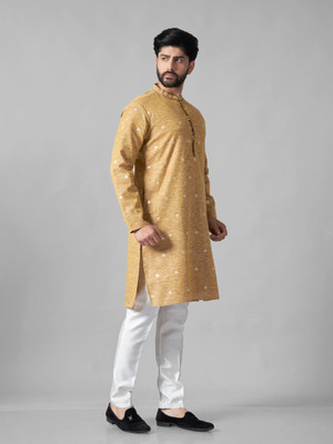 JUGG JUGG JEEYO Men Self Design Straight Kurta(Yellow)