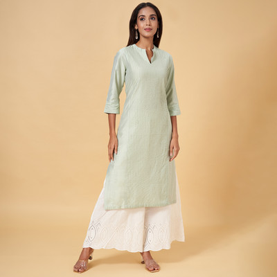 Rangmanch by Pantaloons Women Self Design Straight Kurta(Green)