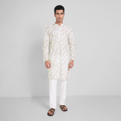 Indus Route by Pantaloons Men Printed Straight Kurta(Green)