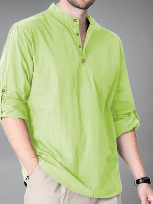 Vashuqi Men Solid Straight Kurta(Green)