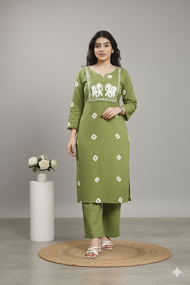 Gs Dress With Style Women Embroidered A-line Kurta(Green)