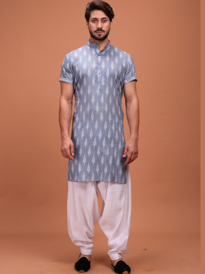 Shiwam Ethnix Men Printed Straight Kurta(Grey)