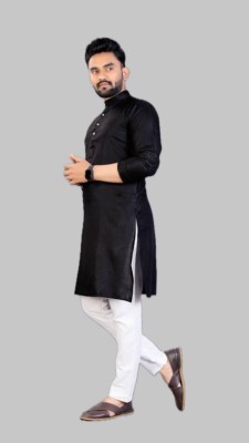 Anuj Fashion Men Solid A-line Kurta(Black)