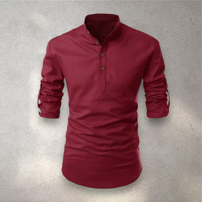 Svatantra Men Solid Straight Kurta(Maroon)