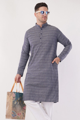 Zargnut Attire Men Self Design Straight Kurta(Blue)