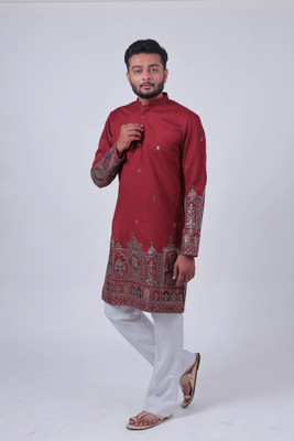 Varbandhan Men Embroidered Straight Kurta(Red)